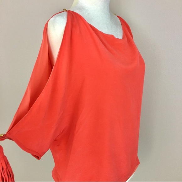 [Kitson LA] Salmon colored blouse - Picture 3 of 8